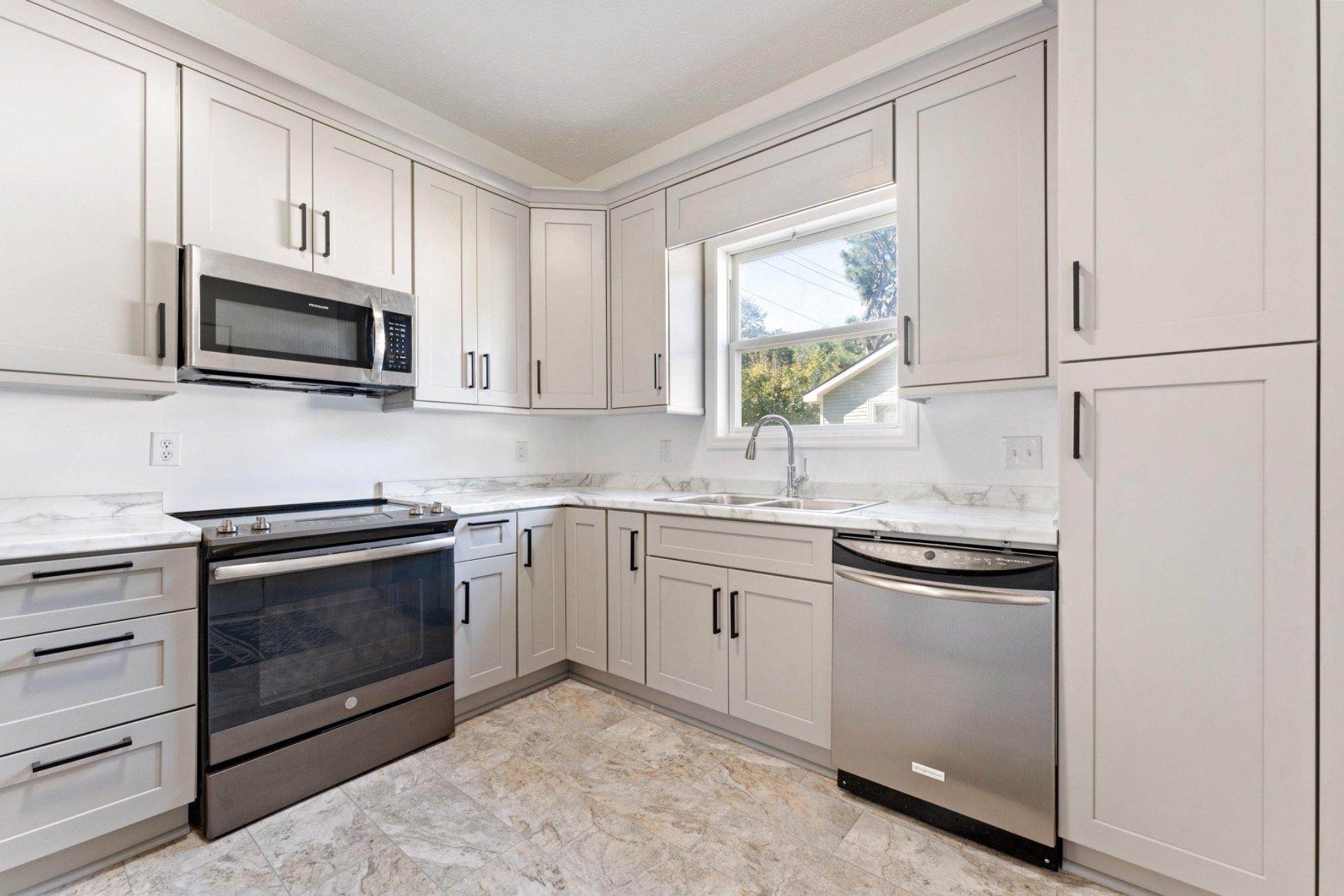 carousel-hero-element image-9